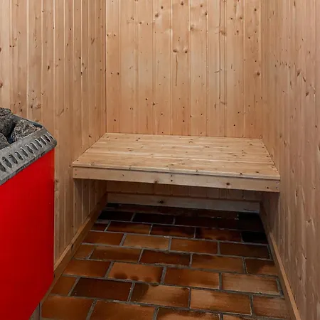 בית נופש Beautiful In With Sauna