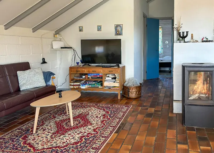 Beautiful In With Sauna بيت للعطل